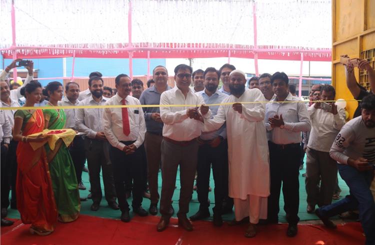 Sanjeev Sharma, general manager, fleet management, JK Tyre & Industries, inaugurating the centre in presence of dignitaries, including key company officials and dealers.