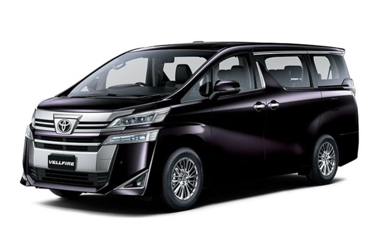 Vellfire is Toyota’s flagship MPV – it is 4,935mm long, 1,850mm wide and 1,895mm high, but the highlight is the huge 3,000mm wheelbase.