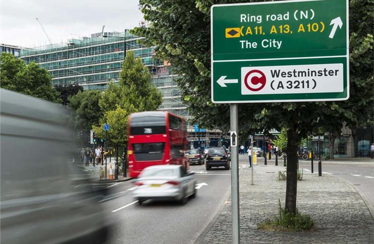 Traffic and pollution levels in London are the target of proposed transport regulations