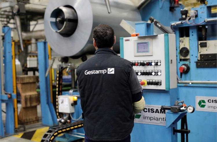 The initiative will enable Gestamp to pass on to vehicle manufacturers the benefits of increasing their recycled content, such as a reduced carbon footprint. 
