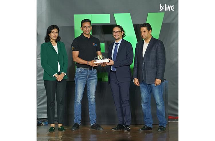BLive wins 'Multibrand EV Dealer of the Year' at India EV Awards 2023