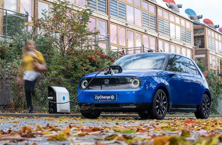 Game-changing portable EV charger revealed at COP26