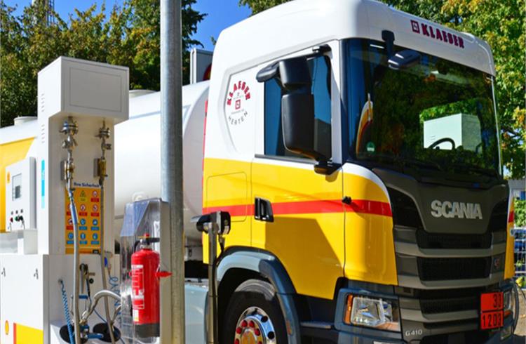 Scania, Iveco and Shell push LNG as road transport fuel across Europe