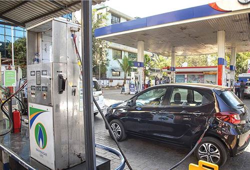Cabbies fume as CNG prices stay unchanged