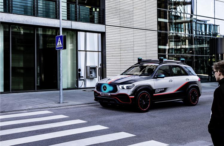 Mercedes-Benz previews its vision of safe mobility with ESF 2019