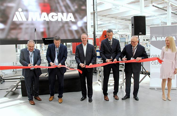 On October 11, Magna officially opened its new seating facility in Chomutov, Czech Republic, to support new BMW Group business.