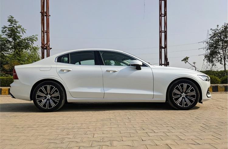The S60 exudes understated elegance with clean lines and sublte accents on its bodywork.