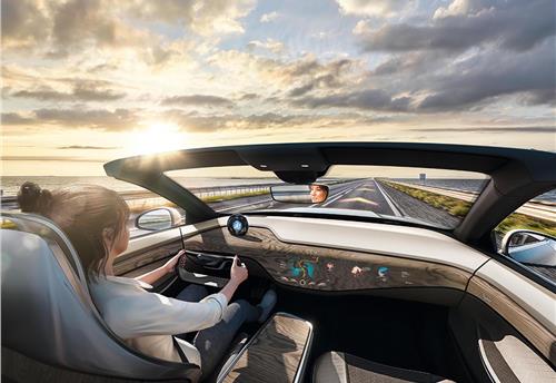 Continental’s minimalistic vehicle cockpit concept wins gold at German Design Award 2023