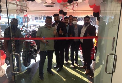 Piaggio Vehicles opens new two-wheeler dealership in Mumbai