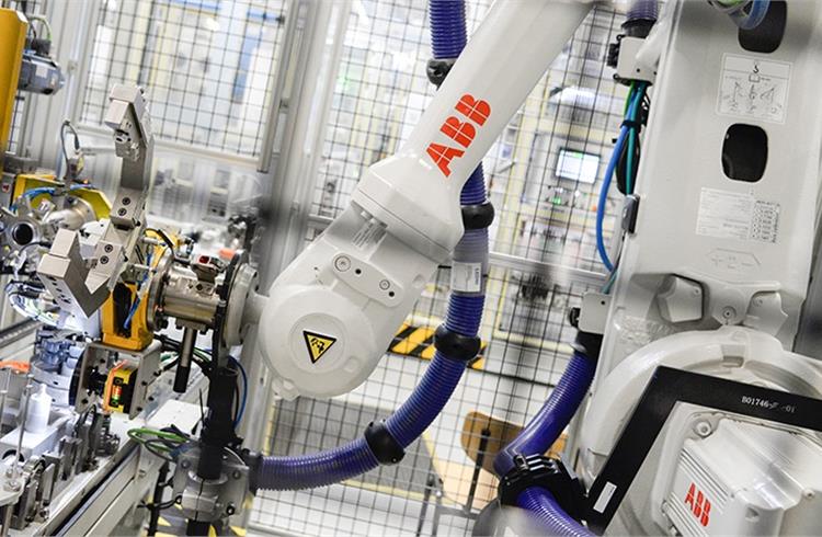 ABB’s robotic automation solutions will help deliver increased capacity at Renault Group’s advanced e-motor assembly lines in Cleon and Douai France