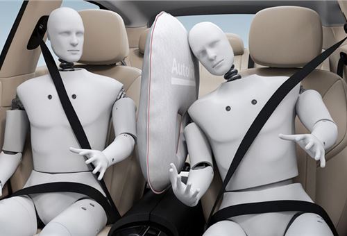 Autoliv develops front-centre airbag to prevent passengers from colliding