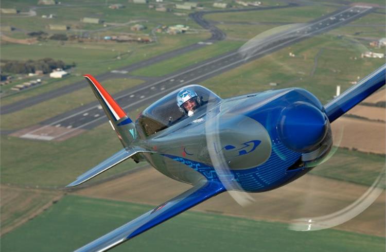 The Spirit of Innovation aircraft achieved a top speed of 387.4mph / 623.45kph, which is believed to be a new world record.