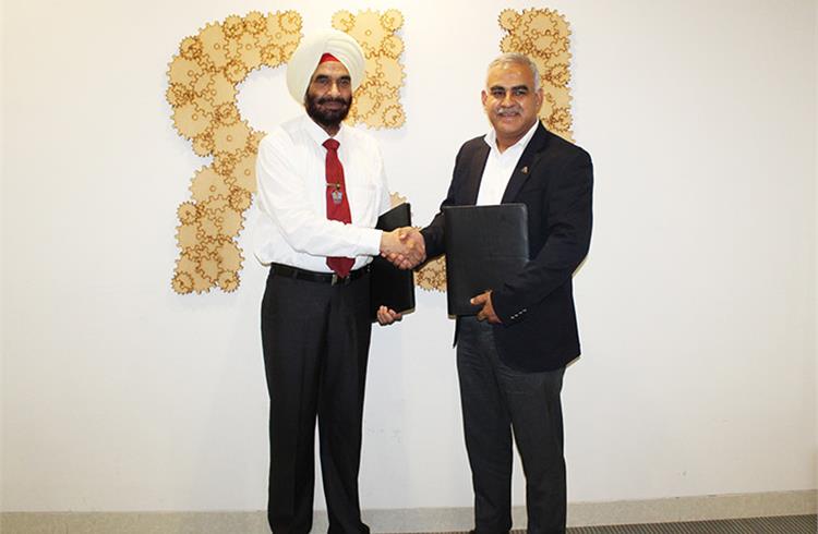 Brig. Dr. Surjit Singh Pabla, Vice Chancellor, BSDU (left) with Lokender Pal Singh, Refinish Director South Asia, Axalta Coating Systems.