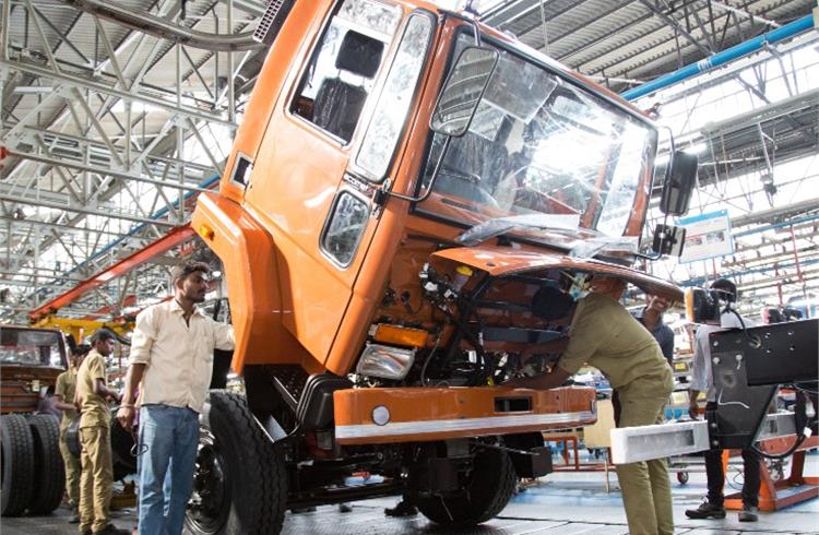 Ashok Leyland's Q2FY24 net profit surges 2.8 times to Rs 561 crore