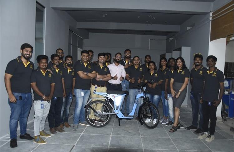 PiMo was launched at the IIT Madras Research Park here in the presence of Dinesh Karthik, Indian Cricketer; Prof. Bhaskar Ramamurthi, director – IIT Madras; Prof. Ashok Jhunjhunwala, professor In-charge, IIT Madras Research Park and Visakh Sasikumar, CEO, Pi Beam Electric, among other dignitaries.