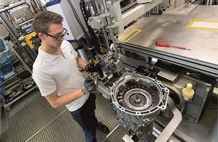 ZF to invest €800 million in Saarbrucken plant for electrified transmissions