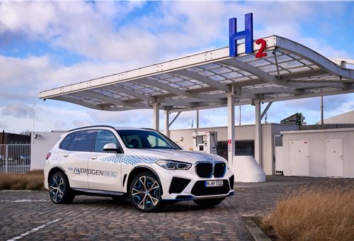 BMW rolls out iX5 Hydrogen pilot fleet