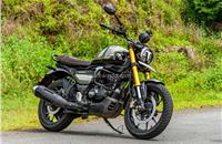 Priced between Rs 149,000 and Rs 169,000, the TVS Ronin squarely targets products like the recently-launched Royal Enfield Hunter 350.
