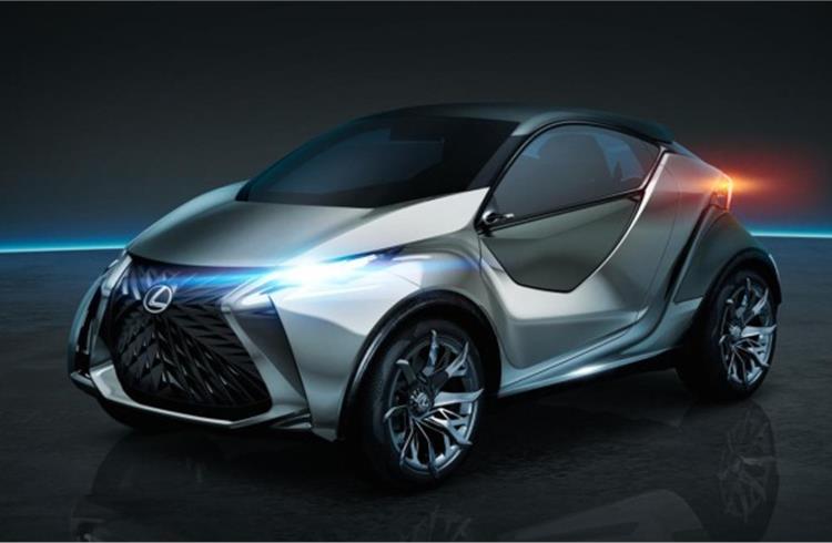 Lexus planning new hybrid crossover