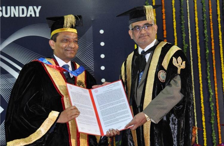 Dr Pawan Goenka conferred honorary Doctor of Science by IIT Kanpur