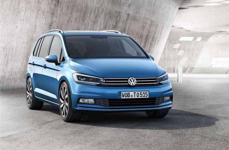 Volkswagen Touran revealed ahead of Geneva show