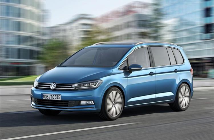 Volkswagen Touran revealed ahead of Geneva show