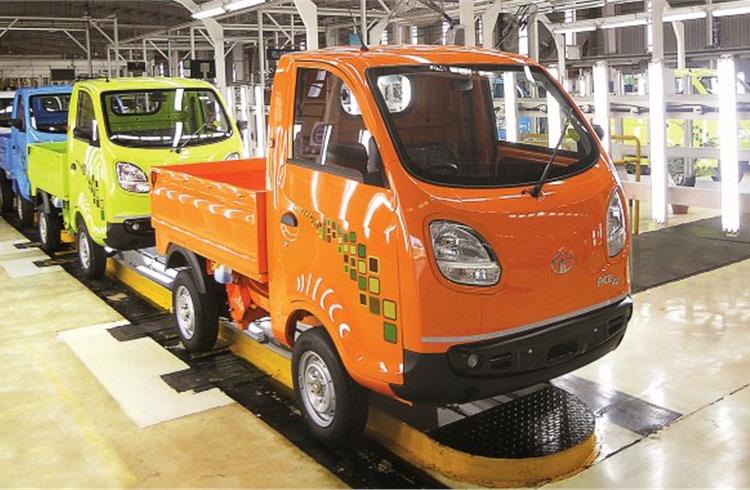 Fast-recovering LCV market brings smiles to Indian OEMs in H1 FY2017