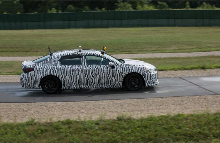 Toyota incorporates a robot to test durability in new Avalon