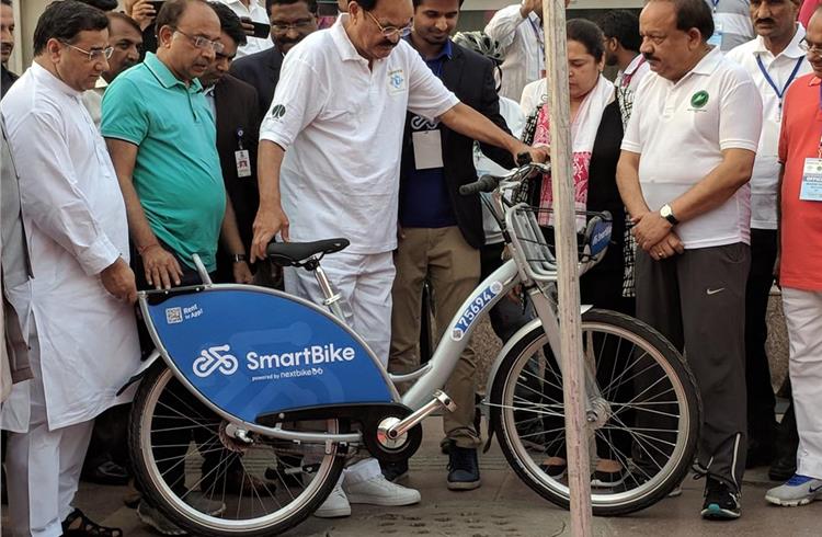 Venkaiah Naidu, vice-president of India, inaugurating the Smartbike station in New Delhi.