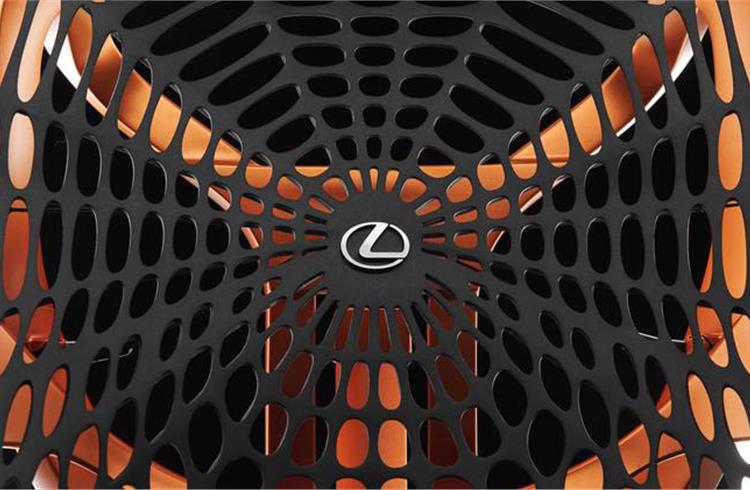 World premiere for innovative Lexus Kinetic Seat concept at Paris Show