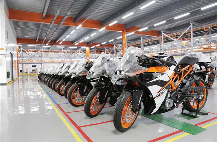 Four key models – the entry level KTM 200 Duke, RC 200, 390 Duke and RC 390 – are to be assembled.