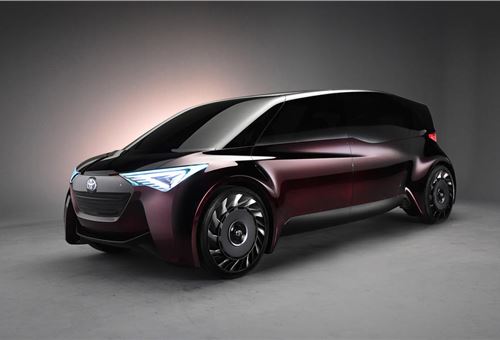 Toyota's S-Class rival showcases next-gen hydrogen technology