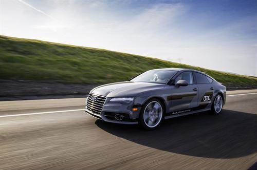 audi-a7-on-its-own
