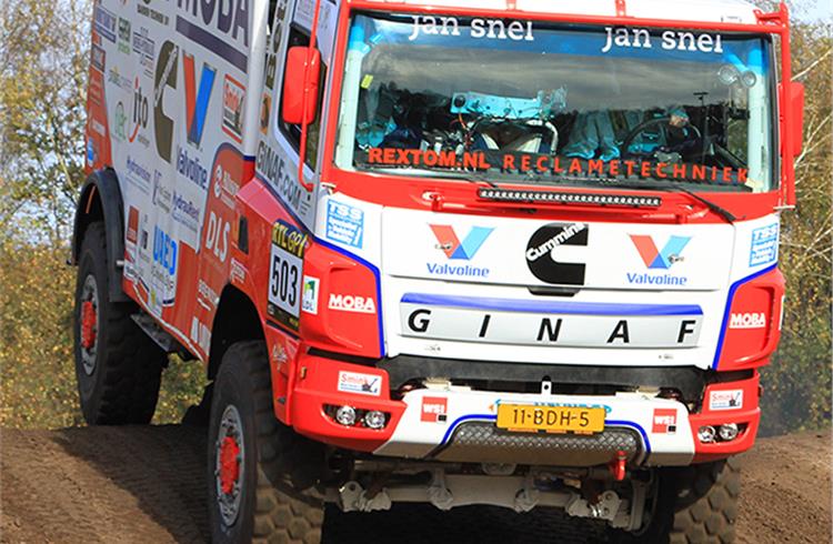 Cummins powers Ginaf Rally Team at Dakar 2015