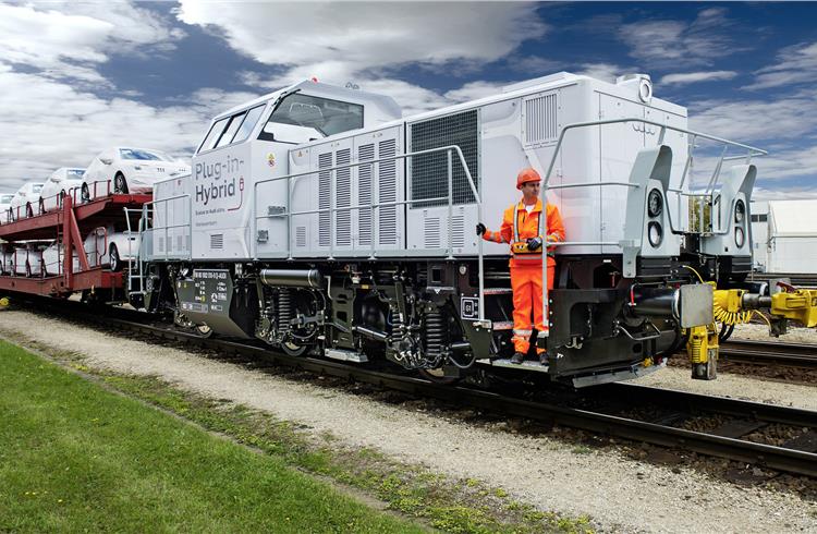 Audi employs hybrid locomotive at Ingolstadt plant