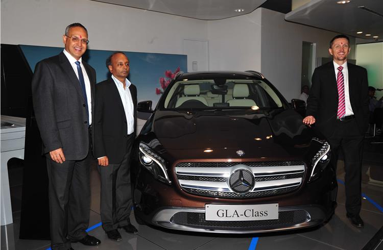 L-R: Eberhard Kern, MD & CEO, Mercedes-Benz India, Shyam Shetty, MD, Akshaya Motors, and Boris Fitz, vice-president (Sales and Network Development), Mercedes-Benz India.