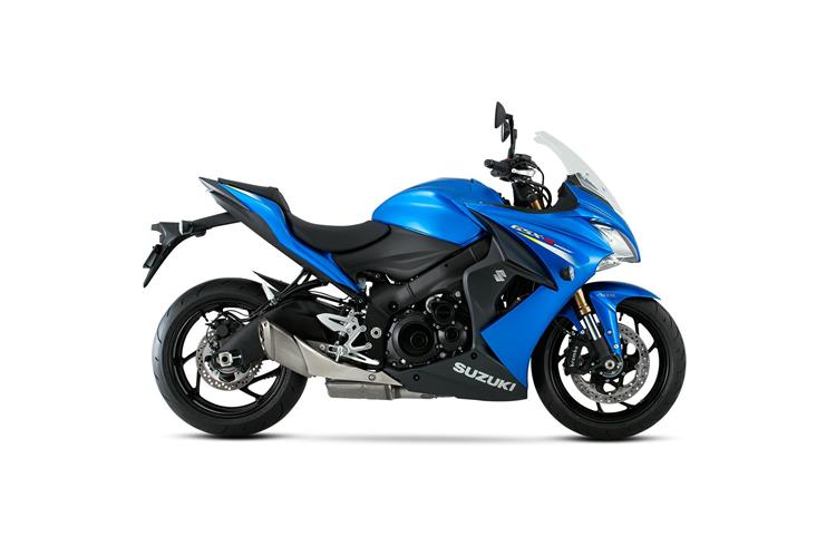 The GSX-S1000F is the GSX-S1000’s faired sibling. Both superbikes will be introduced as CBUs in the Indian market.