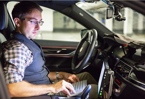 BMW to set up new development centre for autonomous driving