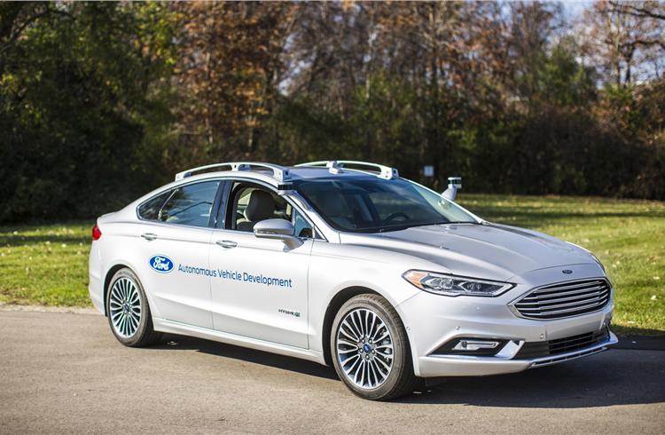 Ford to showcase next-gen Fusion Hybrid autonomous development vehicle at CES 2017
