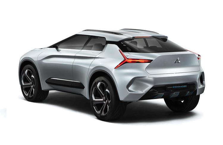 Mitsubishi e-Evolution previews future SUV with AI
