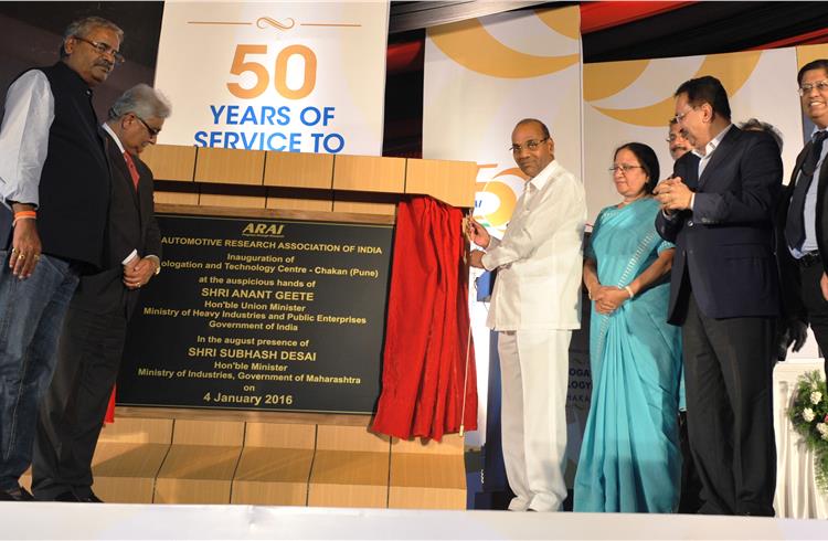 Anant Geete, Minister of Heavy Industries and Public Enterprises, inaugurates the ARAI Homologation and Technology Centre, at Chakan.