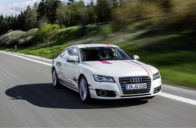 Audi piloted driving displays social manners