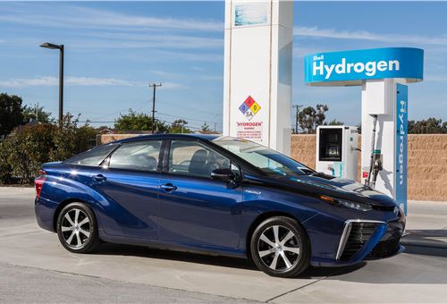California shortlists Toyota and Shell for hydrogen refueling network