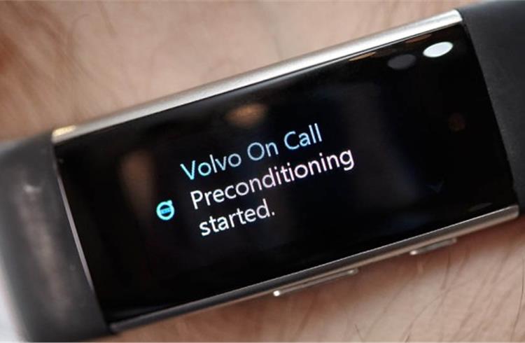 Volvo and Microsoft reveal new wearable control device at CES