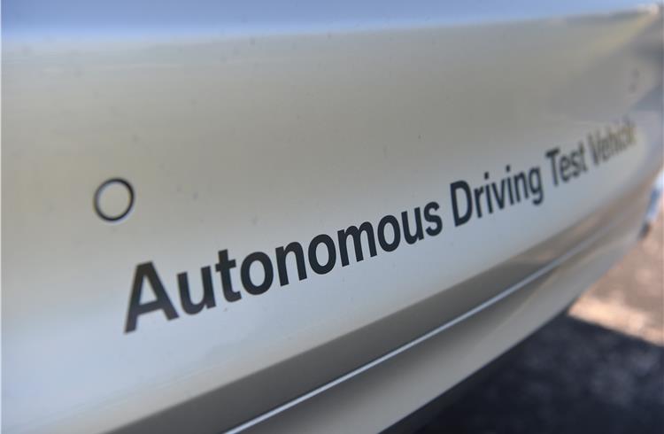 BMW gets licence to test autonomous cars in China