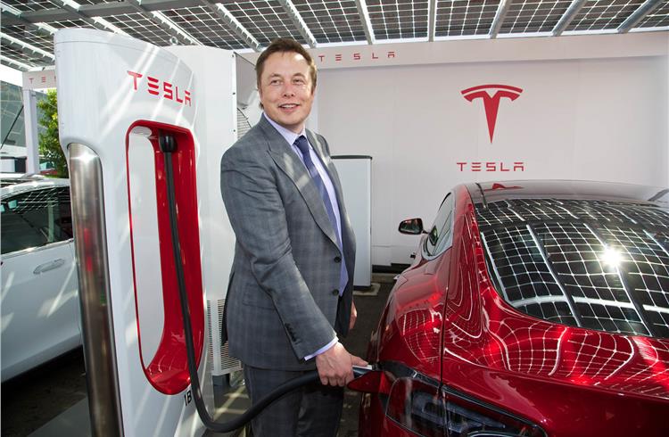 Tesla says new giga-factory will revolutionise EV battery production