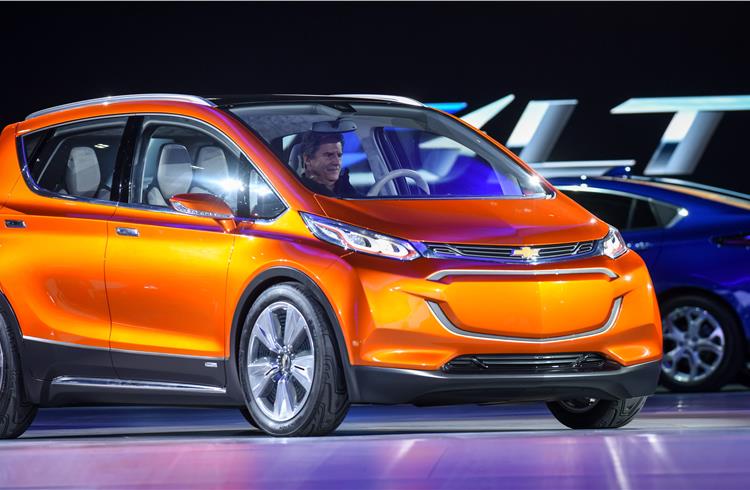 Chevrolet had revealed the Bolt EV concept at the Canadian International Auto Show in February 2015.
