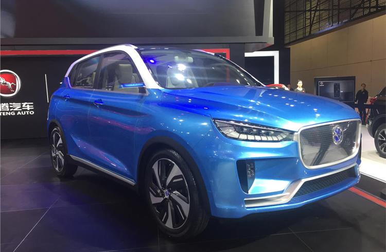 The Hanteng EV is a double whammy; not only does it halfheartedly ape the Jaguar F-Pace’s styling, but it’s got a fetching blue prancing horse badge up front.