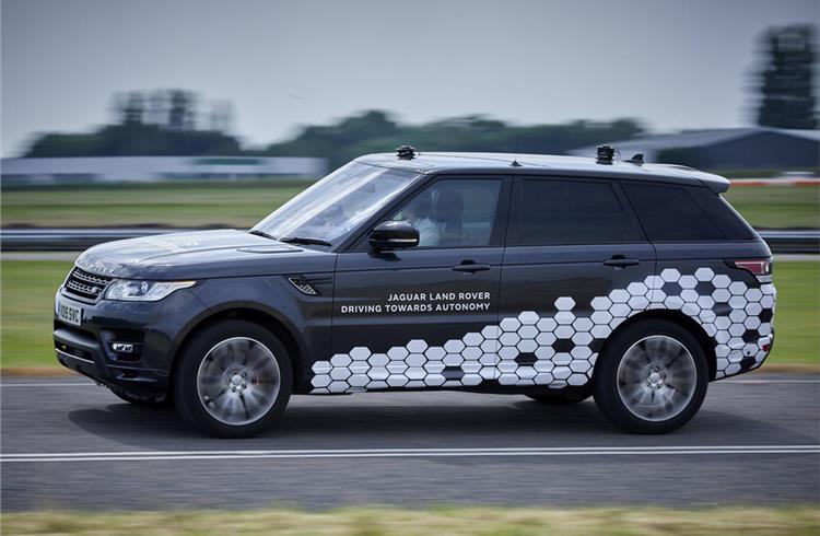 The Range Rover Sport is equipped with self-driving technology up to ‘Level 4’, which means capable of driving itself, but still with a human supervisor at the wheel.