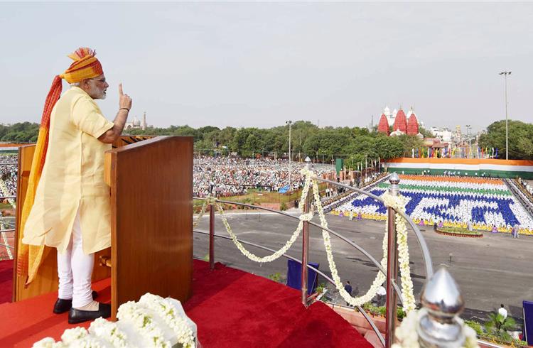 Prime Minister Narendra Modi addressing the nation on the occasion of the 71st Independence Day from the ramparts of Red Fort, in Delhi on August 15. Image: PIB
